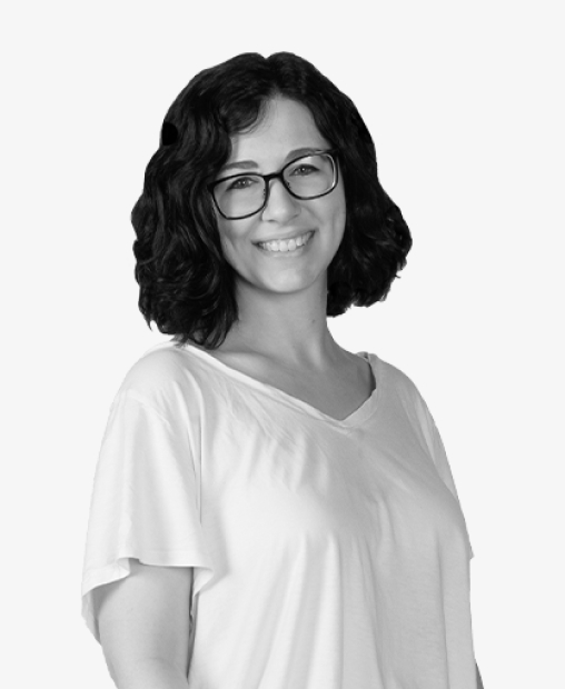 Megan James headshot